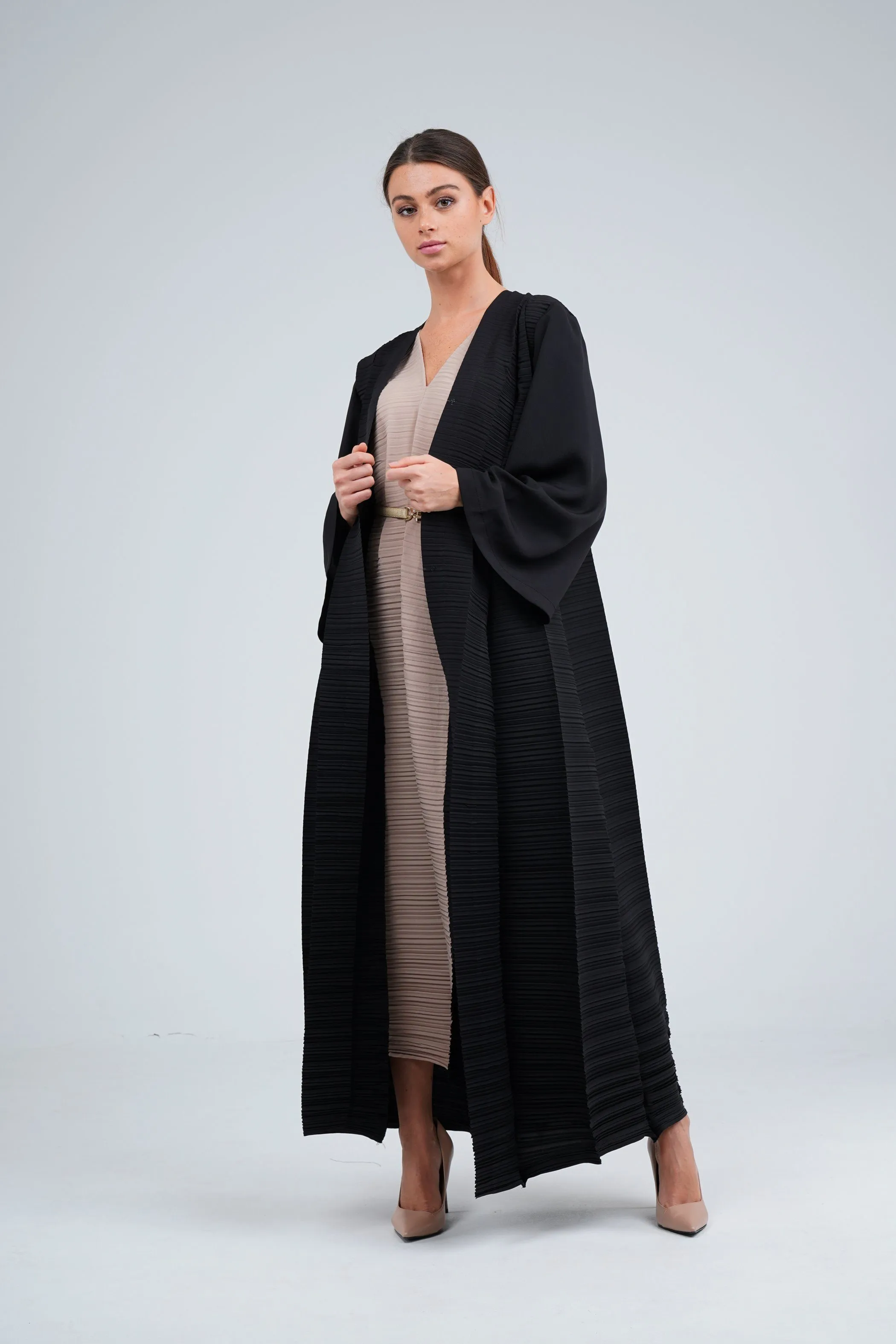 Abaya Pleated With Large Fold Detail And Shayla