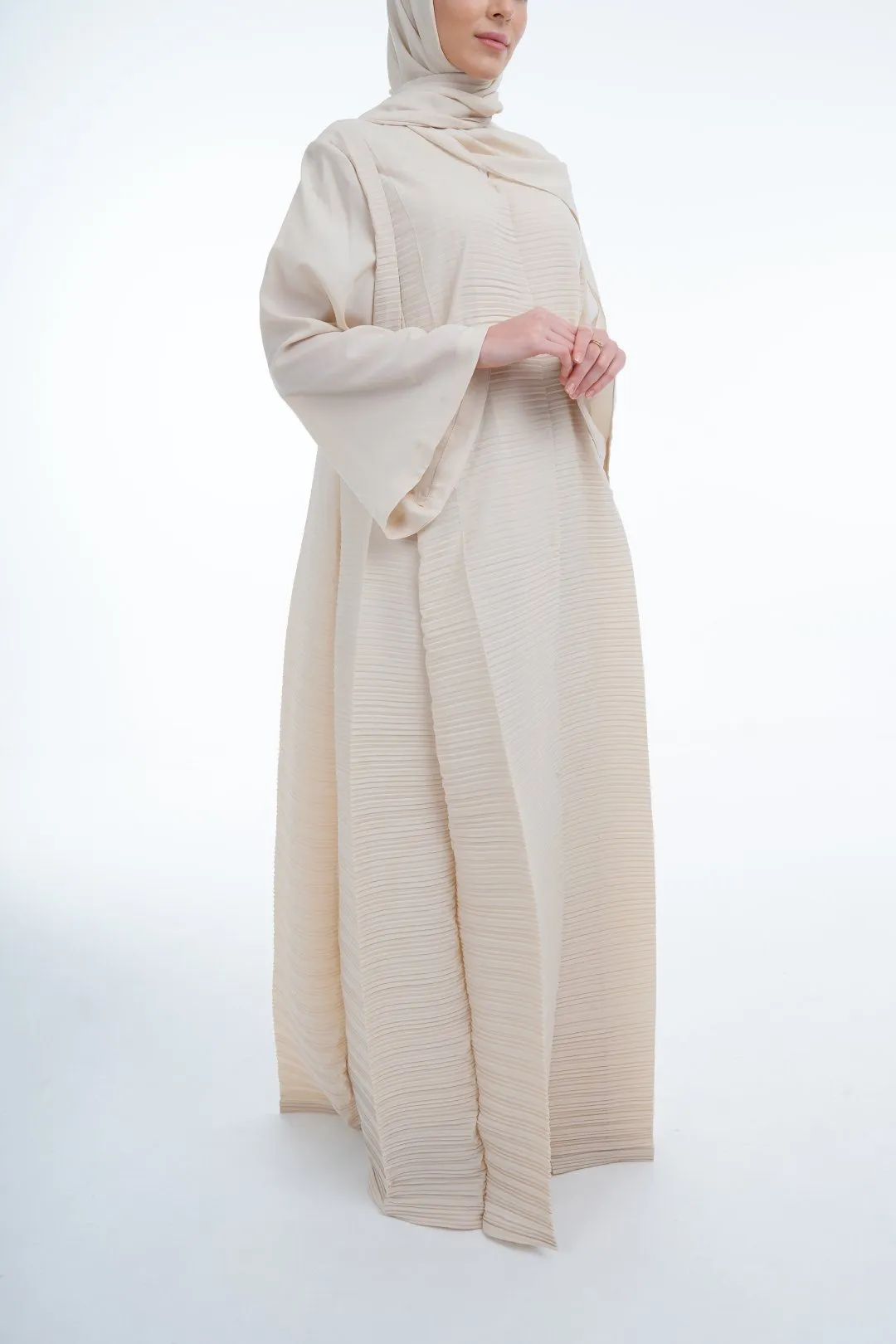 Abaya Pleated With Large Fold Detail And Shayla