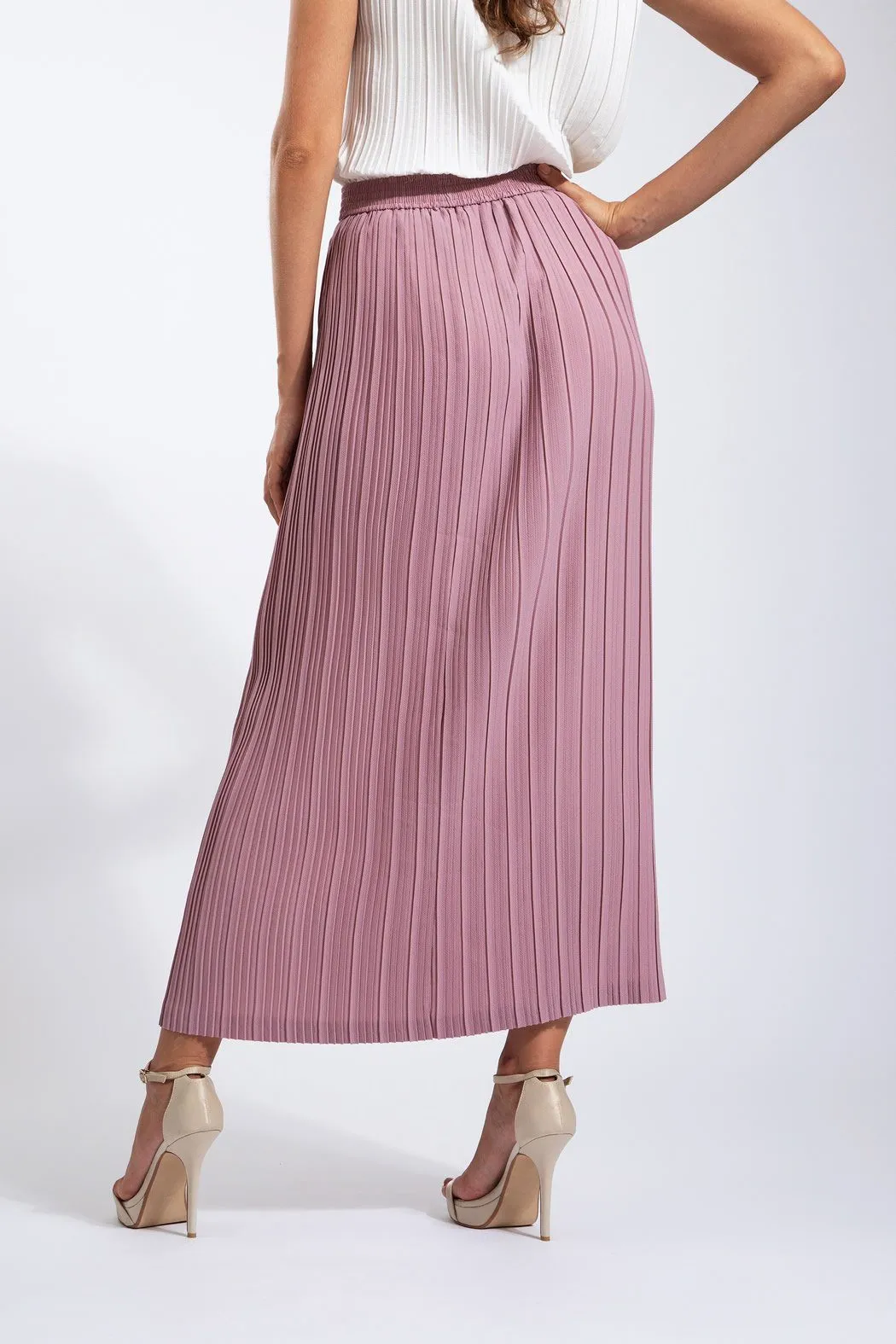 Andrea Small Pleat Straight Skirt (Matte Fabric)