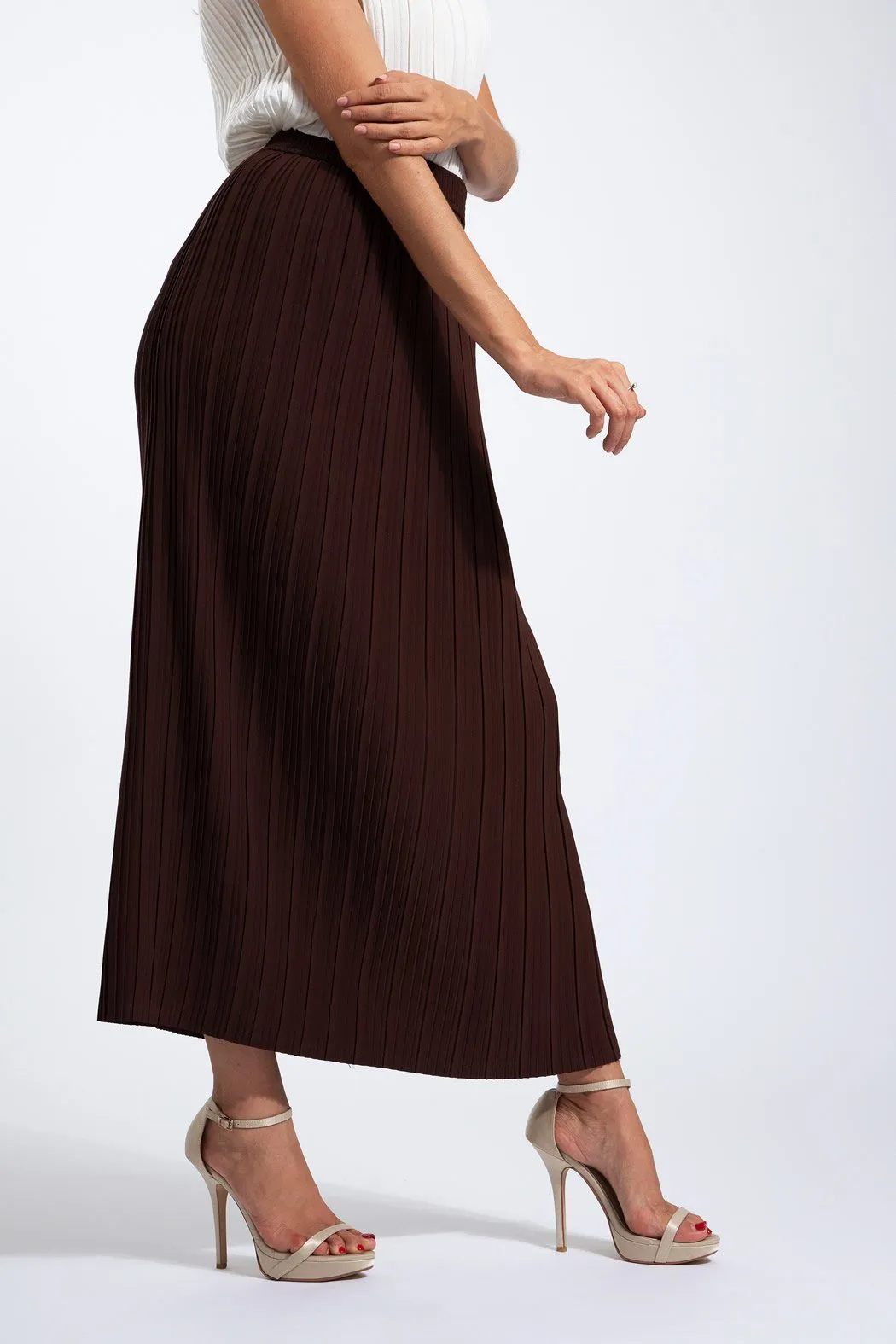 Andrea Small Pleat Straight Skirt (Matte Fabric)