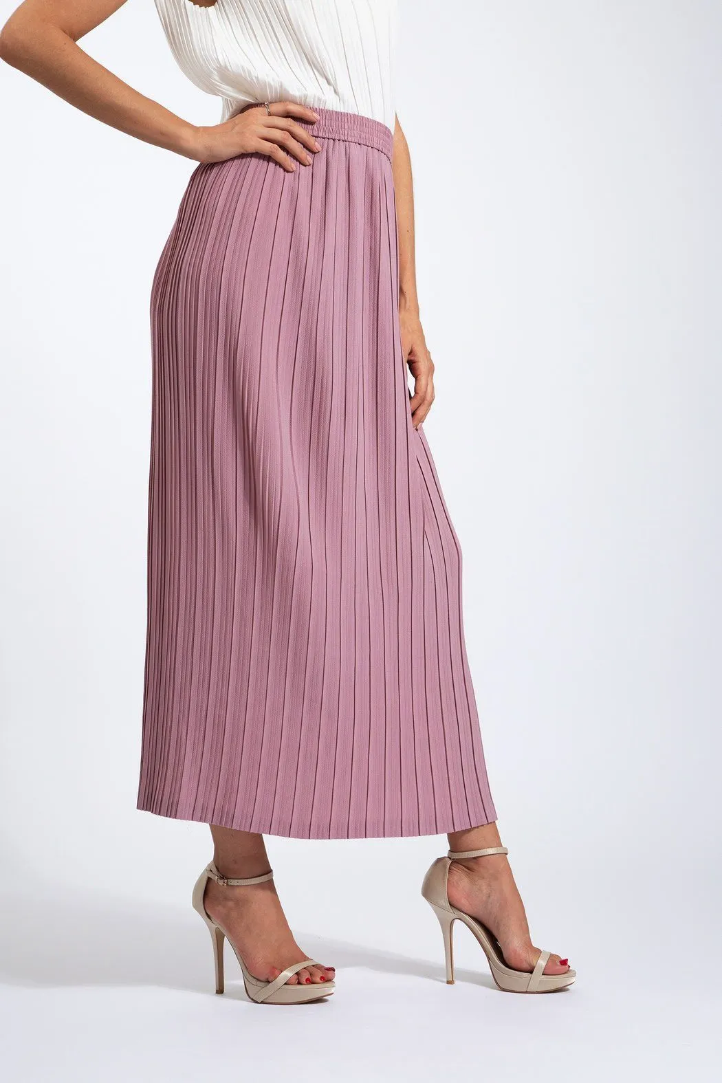 Andrea Small Pleat Straight Skirt (Matte Fabric)