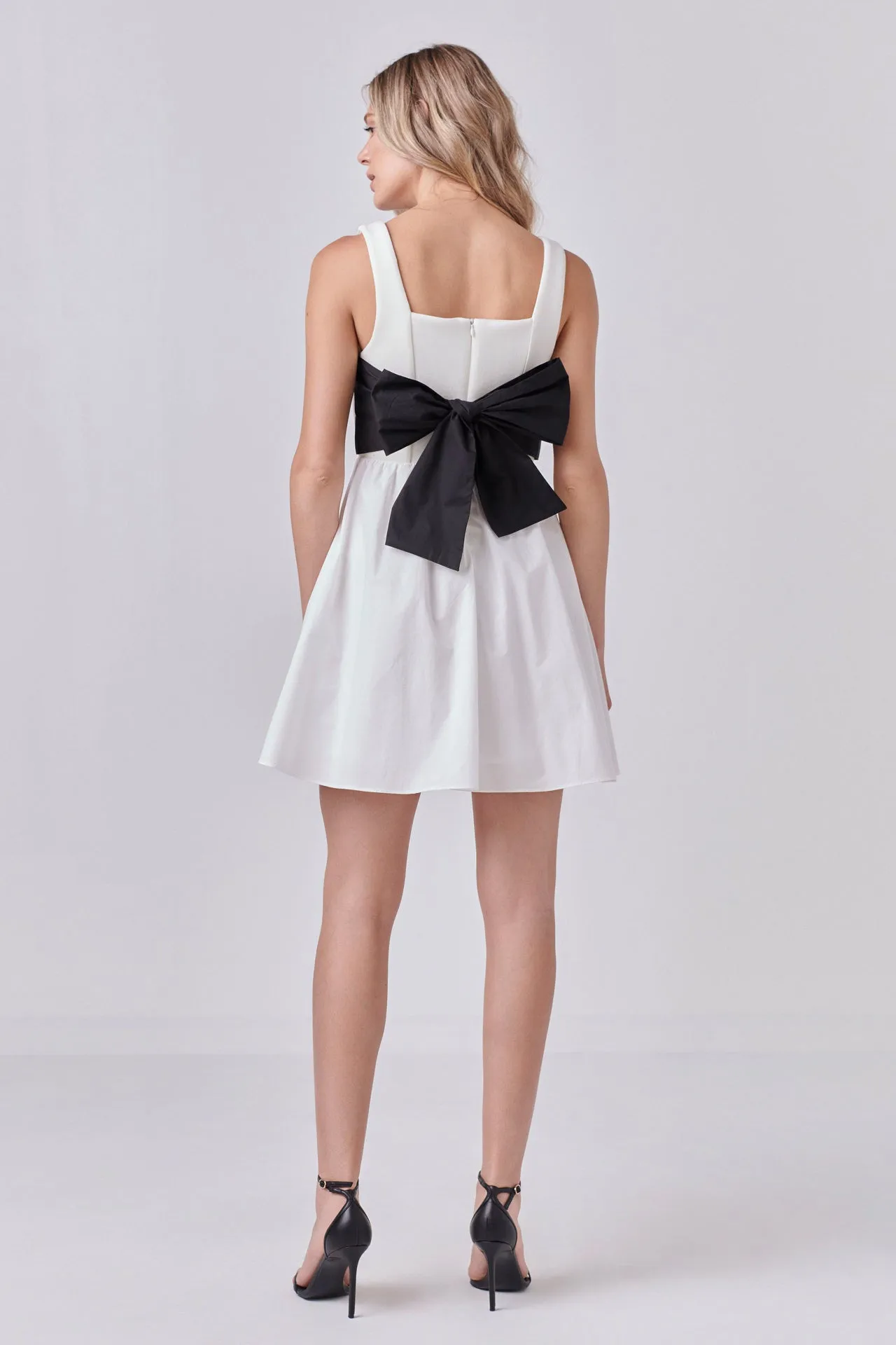 Back Bow Contrast Dress