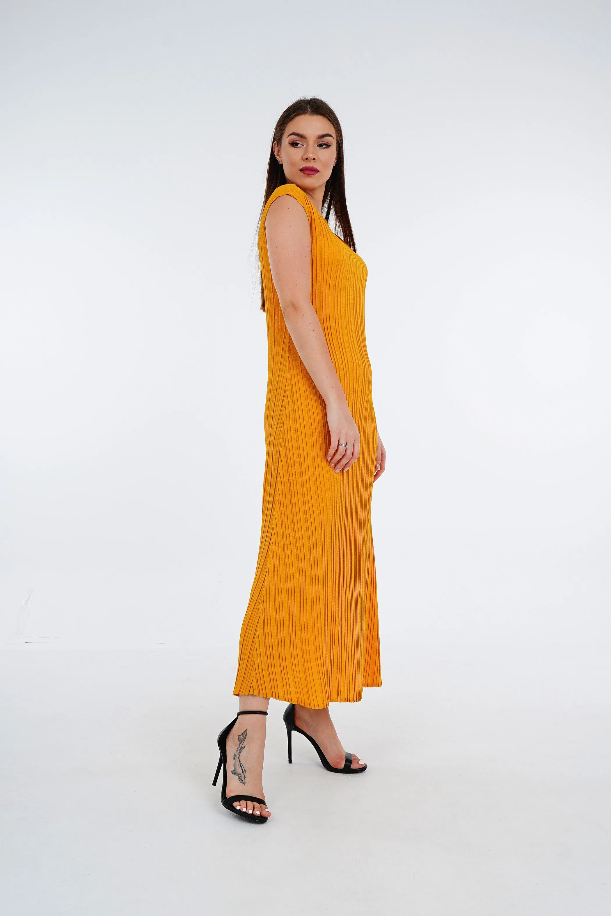 Dara Boat Neck Pleated Dress (Slim Fit)