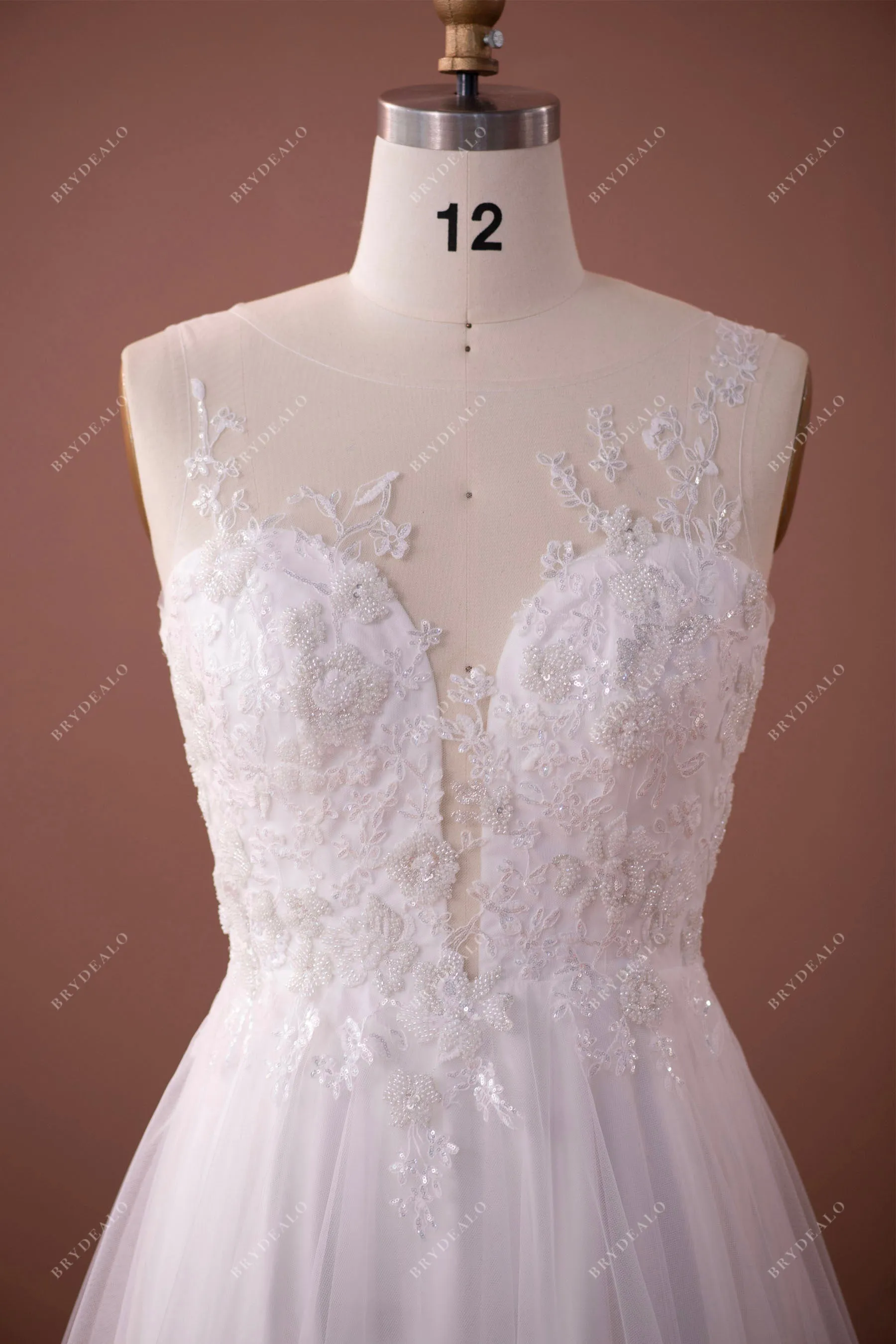 Elegant Sleeveless Lace Tulle Destination Wedding Ball Gown