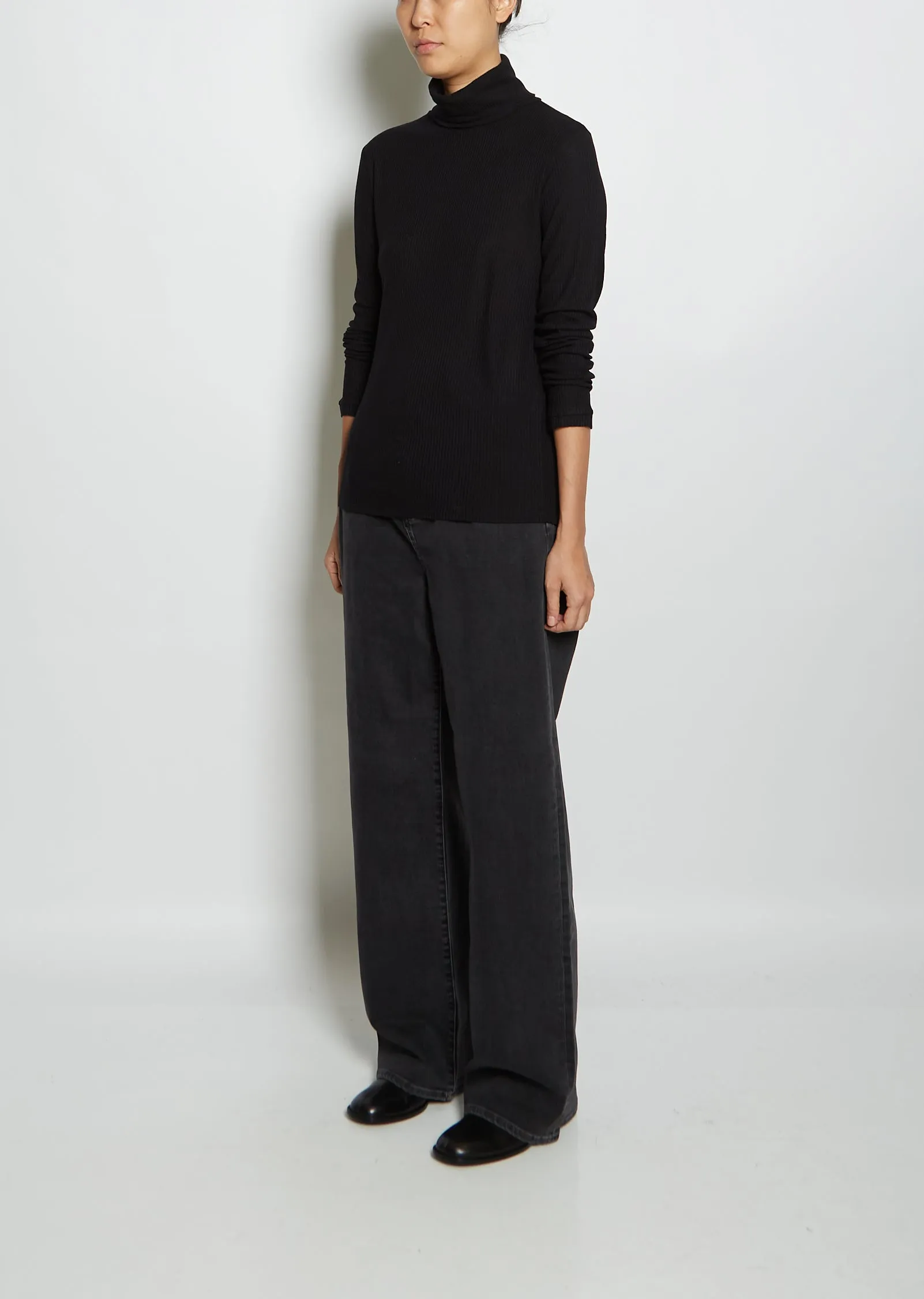 Gallinaran Viscose Wool Turtleneck Tee— Black