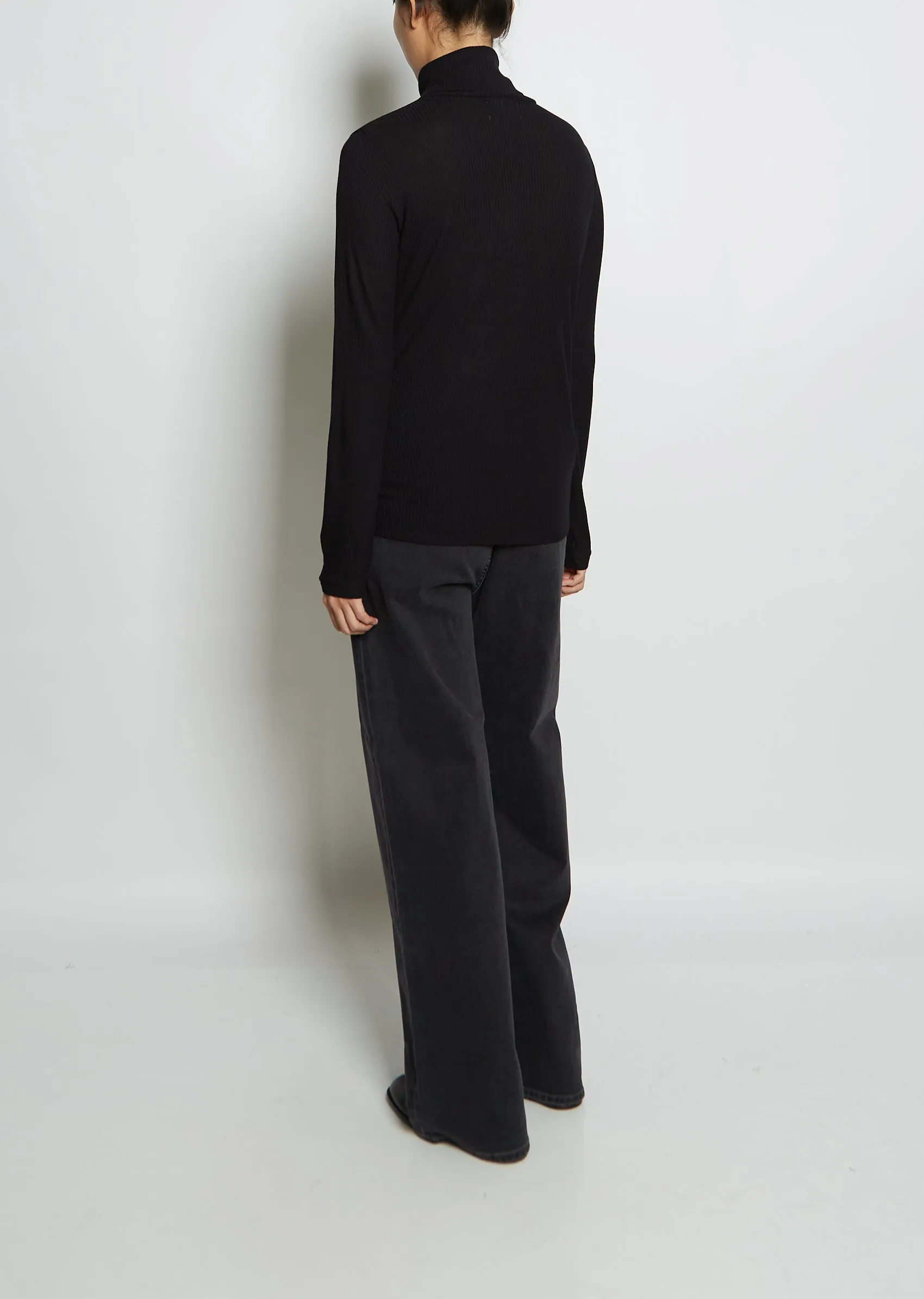 Gallinaran Viscose Wool Turtleneck Tee— Black