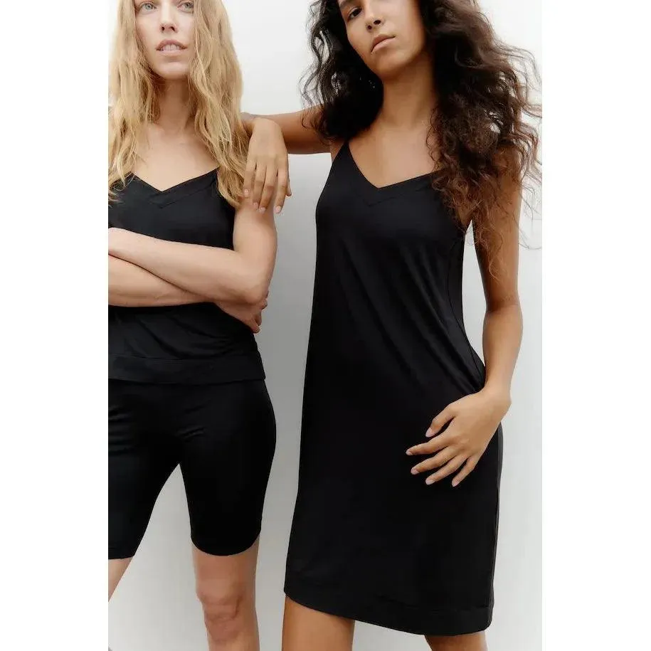 LilIW Base Slip Dress Black