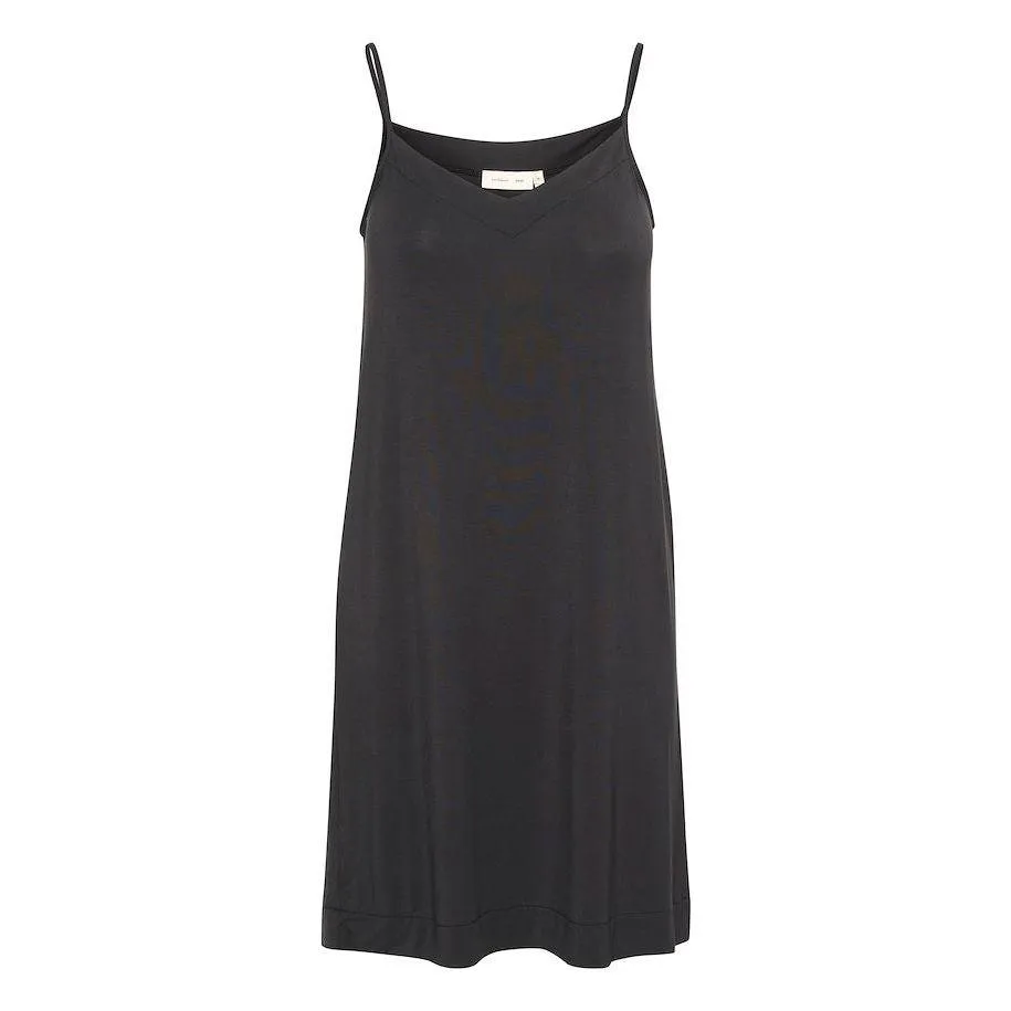 LilIW Base Slip Dress Black