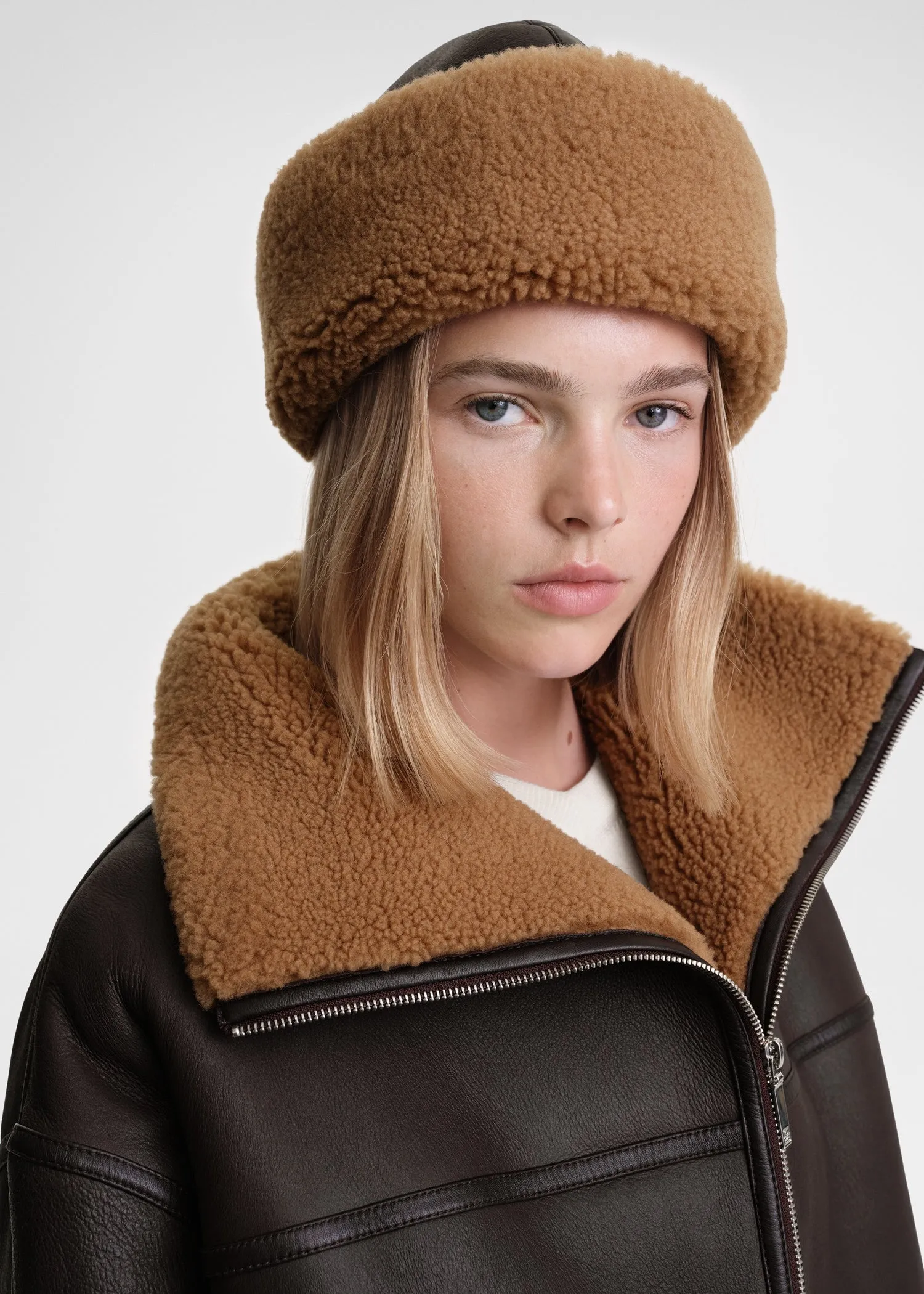 Shearling winter hat chocolate