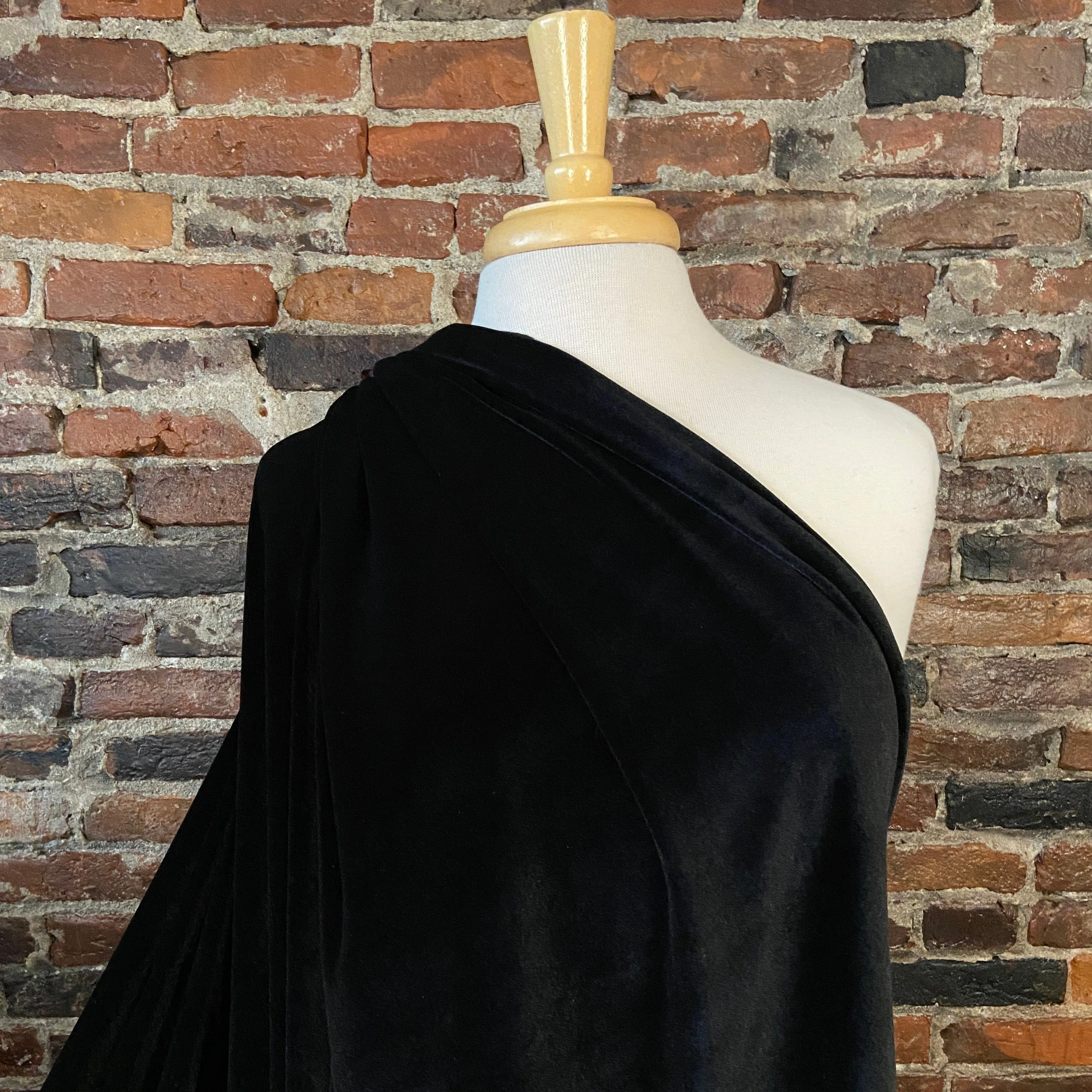 Stretch Knit Velvet in Black