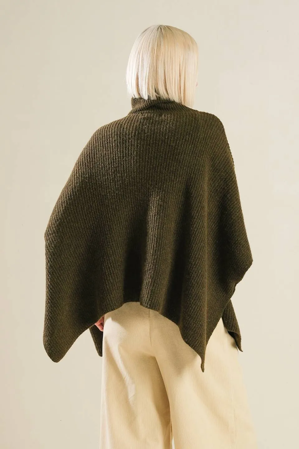 THE ONLY REASON SWEATER KNIT PONCHO