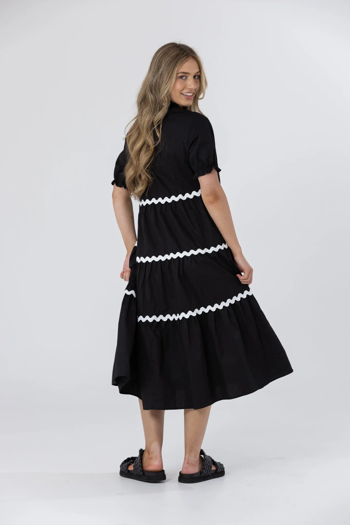 WHITNEY MIDI DRESS - Black/White